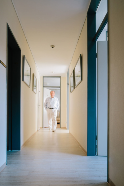 Hausarzt Geretsried – Kőrössy – Praxis – Behandlungsräume Hausarzt Geretsried - Kőrössy - Praxis - Behandlungsräume